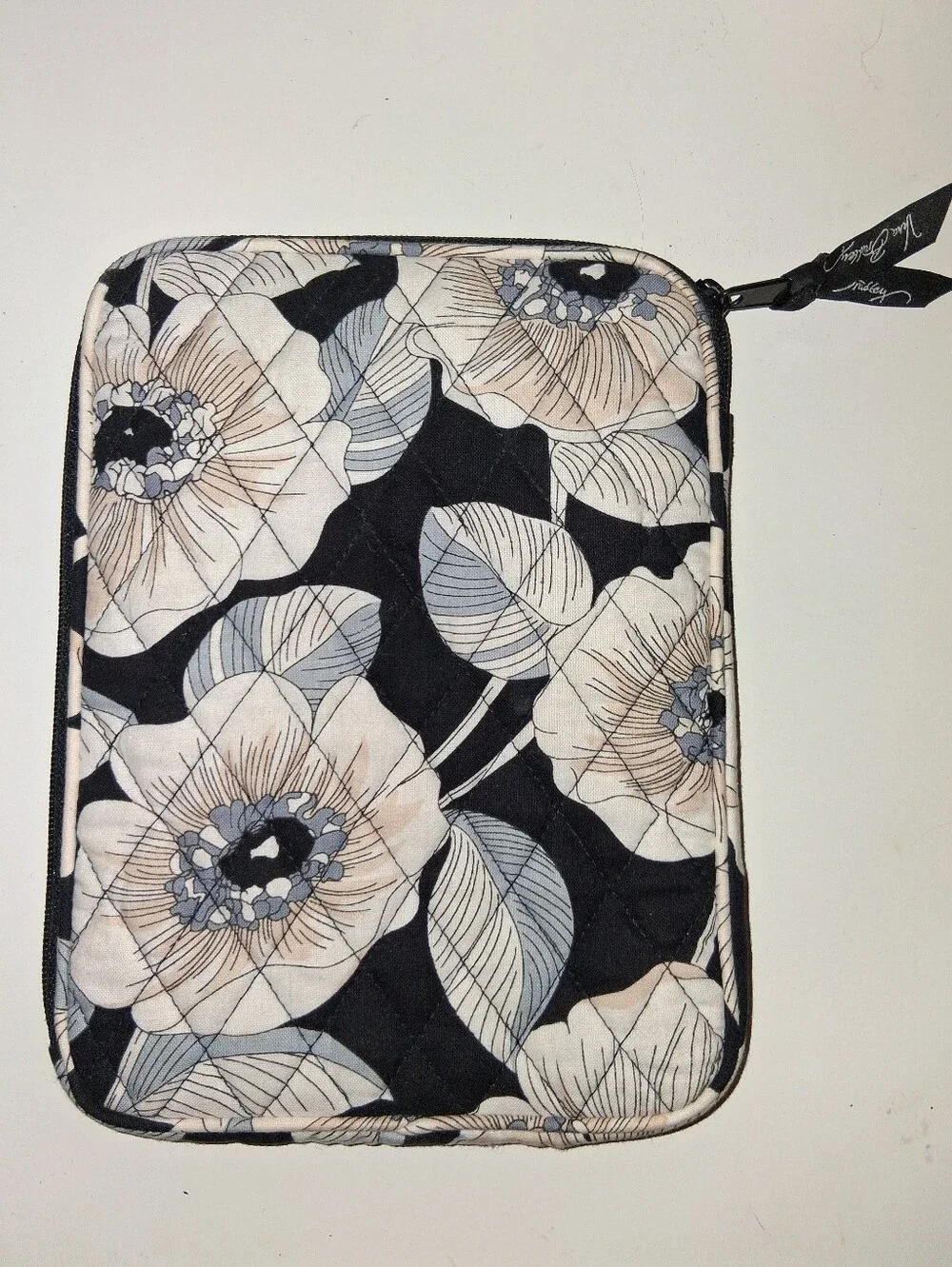Vera Bradley 8x10 ereader sleeve in Camilla from the Spring 2012 Collection